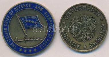 2db klf külföldi emlékérem, közte Olaszország DN "Vezérkari Főnök" részben zománcozott Br ...