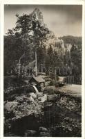 Békás-szoros, Cheile Bicazului; Oltár-kő, híd, vízimalom / Piatra Altarului, bridge, water mill