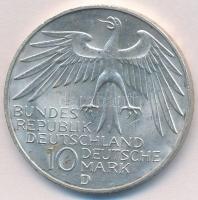 NSZK 1972D 10M Ag "Müncheni Olimpia" T:2 apró ph.
FRG 1972D 10 Mark Ag "Munich Olymp...