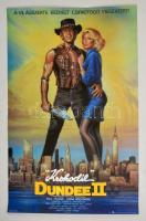 1989 Krokodil Dundee II., ausztrál-amerikai film plakát, apró hajtásnyommal, 80,5x51,5 cm