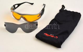 Alpina síszemüveg, tokkal, lencsén sérüléssel