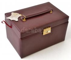 Bőr ékszertartó doboz, 18 db bizsuval, 14×24 cm