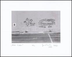 1983 Jankovszky György(1946-): New York 10/2, feliratozva, aláírt, pecséttel jelzett, kartonra ragasztva, 12×18 cm