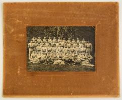 cca 191-1930 Tűzoltók csoportképe, fotó, kartonra ragasztva, hátulján feliratozva, 12×17,5 cm