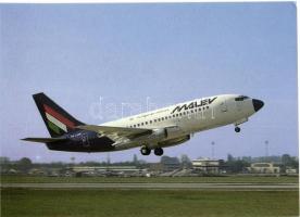 7 db MODERN repülős képeslap, közte Malév és 3 db kis méretű fotó / 7 modern motive postcards: aerop...