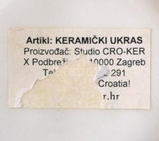 Horvátországi emléktárgyak, 2 db tál, 1 db kerámia mentőőv