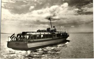 9 db MODERN balatoni hajó motívumos képeslap, 3 db egyformával / 9 modern Hungarian motive postcards...