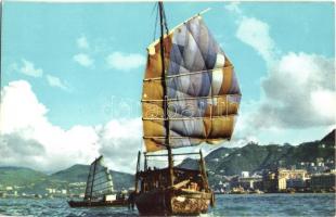 6 db RÉGI és MODERN hajó motívumos képeslap / 6 pre-1945 and modern motive postcards: ships