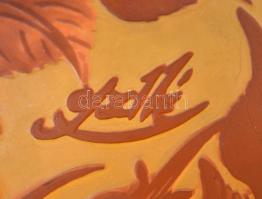 Gallé jelzéssel virágmintás váza, többrétegű, apró kopásokkal, m: 23 cm