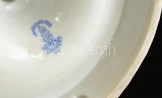 1940 Herendi gyertyatartó madarakkal, pillangókkal. Kézzel festett, jelzett, hibátlan. Kiemelhető fe...