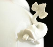 Herendi halas váza, fehér mázas, sérült, jelzett, m:19 cm