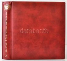 Magyar Történelmi Archívum sorozat, 9 db. Kiadói aranyozott műbőr-mappában, kiadói tokban, a mappákb...