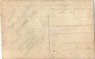 1919 Budapest XVII. Rákoskeresztúr, üdülő telep, italozó hölgyek csoportképe fonográffal és kutyával...