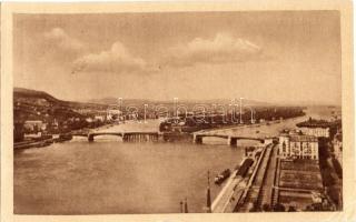 Budapest - 2 db modern városképes lap: Margit híd a felrobbantás utáni ideiglenes helyreállítása idején, Országház a Kossuth híddal