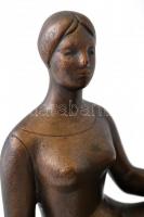 Marosán László (1916-1991): Ülő nő, bronzírozott műgyanta, jelzett, m: 20 cm