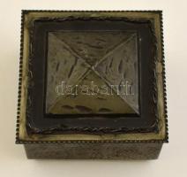 Iparművész fém doboz, jelzés nélkül. fa betéttel 12x12x8 cm