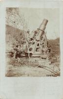 1916 Osztrák-magyar katonák egy 30,5 cm kaliberű mozsárral / 30,5 cm Mörser / WWI Austro-Hungarian K.u.K. soldiers next to a 30,5 cm mortar, cannon. photo + Reservebaon. des k.u.k. Inf. Reg. von Hindenburg (EK)