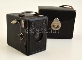 cca 1930 Zeiss Ikon Era Box 6x9-es fényképezőgép, Goerz Frontar objektívvel, eredeti bőr tokjában, működőképes, jó állapotban / Vintage German box camera in good condition
