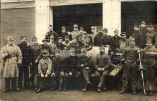 1914 Osztrák-magyar katonai automobil javító egység csoportképe / WWI K.u.k. military automobile repair unit, group photo