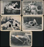 cca 1950 5 db pornográf fotó, felületükön törésnyomokkal, 6×8,5 cm