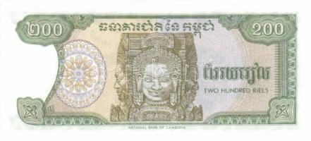 Kambodzsa 1991-92. 200R, 500R + 1995-99. 100R, 200R, 1000R + 2001-05. 50R, 100R, 500R, 1000R T:I Öss...