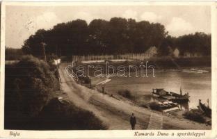 38 db főleg régi magyar és történelmi magyar városképes lap, sok Budapest; közte 2 modern lap / 38 p...