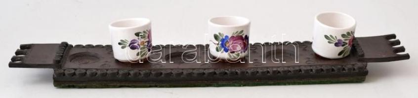 Bőr italos pohárka tartó, 39,5×8,5 cm + 3 db dekoratív kerámia pohárka, d: 4,5 cm