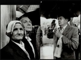 1989 Kádár János (1912-1989) temetésén készült fotóriport, 11 db vintage fotó, 15,5x20,5 cm és 18x24...