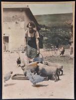 cca 1880 és 1940 között készült, 111 db régi, vintage fotó, többsége kartonra ragasztva, sok kép jel...