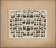 1938 Budapest, Zrínyi Miklós Gimnázium tanárai és végzett növendékei, kistabló, 16,5x22,5 cm, karton (sarkán törés) 28x33 cm