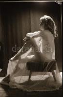 cca Szolidan erotikus felvételek vegyesen, 13 db vintage fotó és/vagy mai nagyítás, + 12 db vintage ...