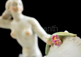 Herendi Európa elrablása, kézzel festett, jelzett, nagyon apró hajszálrepedés a patán, m: 33 cm, h: ...