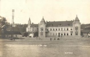 1928 Kiskőszeg, Batina; látkép templommal. M. Dirnbach kiadása / general view with church