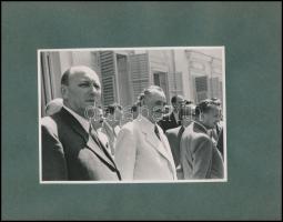 1948 Szófia, Dinnyés Lajos és Dimitrov társaságában, kartonra ragasztott, hátoldalon feliratozott fo...