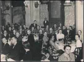 cca 1930-1940 Báli fotók, 4 db fotó, pecséttel jelzett, közte sérült, 17×23 cm