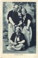 5 db RÉGI albán népviseletes motívumlap / 5 pre-1945 Albanian folklore motive postcards. Photo Studi...