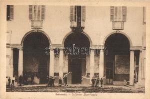 Saronno, Interno Municipio / town hall interior, courtyard (fl)