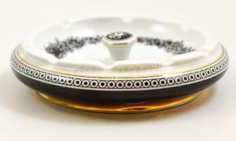 Hollóházi Jurcsák László által tervezett hamuzó, matricás, jelzett, hibátlan, d:14 cm