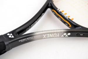 Yonex graphite titanium composite teniszütő, tokban, jó állapotban, h: 68 cm