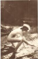 Vintage erotic nude lady. Verlag der Schönheit Dresden Serie 129.