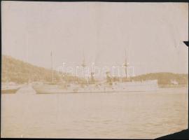 1897 A San Francisco hajó a Villafranca-i kikötőben, hátoldalon feliratozott fotó, sérülésekkel, 16,5×22,5 cm