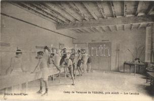 Vérone (Agen), Camp de Vacances, les Lavabos / Summer Camp, bathroom