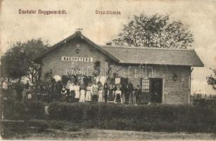 1910 Nagypeterd, Vasútállomás, vasutasok (EK)