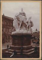 cca 1890 Pozsony. Mária-Terézia 1918-ban lerombolt szobra. Nagyméretű fotó kartonon. / Pressburg photo of Maria Theresia, demolished in 1918 by the Czechs. 19x28 cm