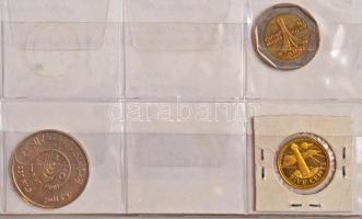 ~131db-os vegyes külföldi fémpénz tétel albumba rendezve, közte Ausztria, Barbados, Belize, Bolívia,...