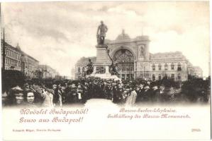 Budapest VII. Keleti pályaudvar, vasútállomás, Baross szobor leleplezése, tömeg. Schmidt Edgar