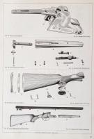 Sporting and hunting firearms. Szovjet fegyver katalógus, orosz és angol nyelven. Moszkva, é.n.,Razo...