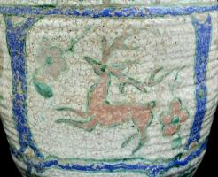 Gorka Géza (1894-1971): Szarvasos nagyváza. Kézzel festett repesztett mázas kerámia, jelzett (Nógrád...