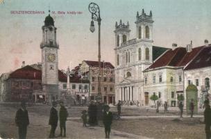 Besztercebánya, Banska Bystrica; IV. Béla király tér, toronyóra, templom, Mária oszlop, Strobl J., Schaffer J. József, Strelinger Jakab és Ehrenwald üzlete / square, shops, statue, clock tower