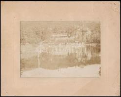 cca 1900 Szovátafürdő, Medve-tó, fotó, hátulján feliratozva, paszpartuban, 11×15 cm
